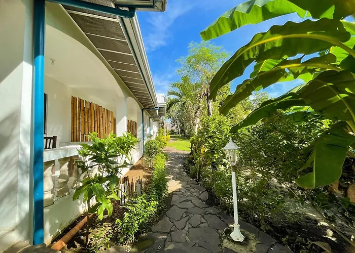 Lapu-lapu Cottages&restaurant *