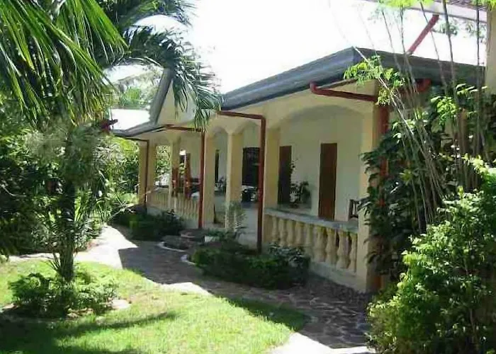 Lapu-lapu Cottages&restaurant