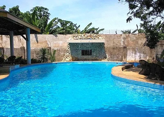 Lapu-lapu & Restaurant Zajazd
